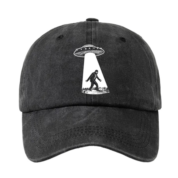 🆕 Distressed Vintage Washed Baseball Cap Bigfoot With UFO 🛸👽👣 - Picture 4 of 12